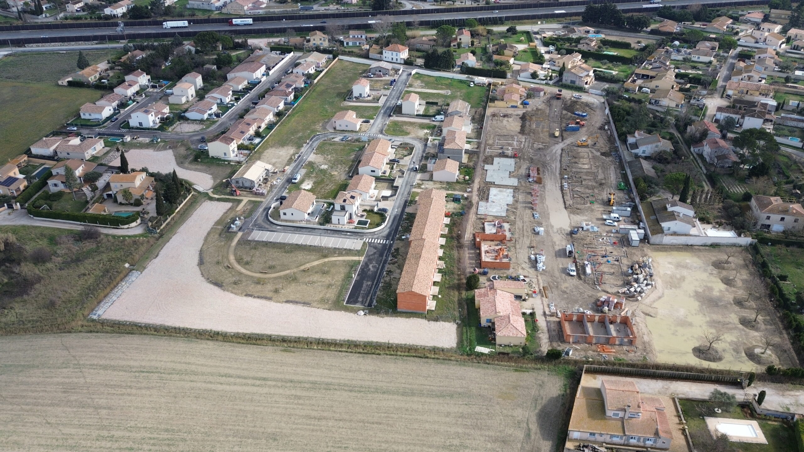COURTHEZON Terrains Constructibles